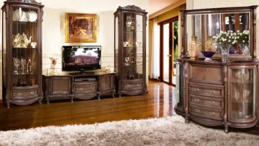 Гостиная Луи - удивительное сочетание предметов мебели из трех разных наборов